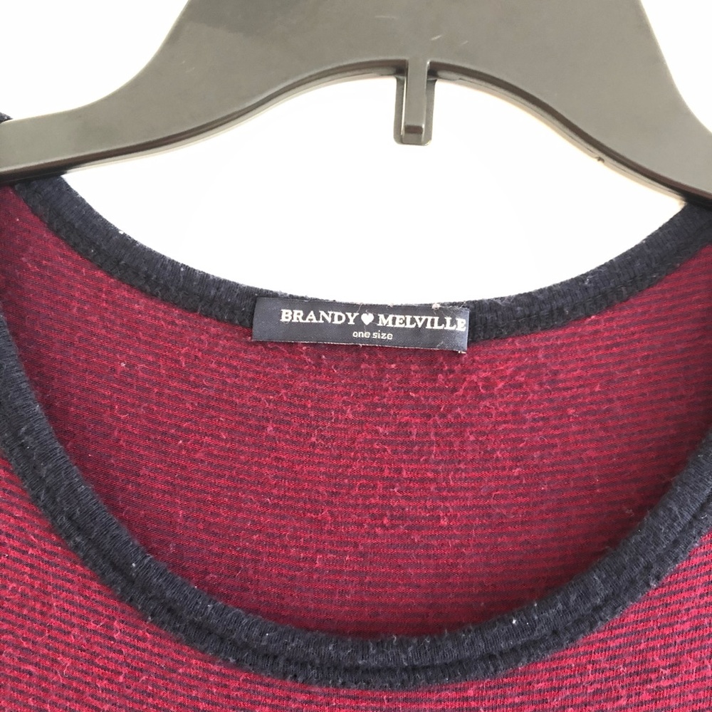 Maroon Brandy Melville crop top - Picture 2 of 2